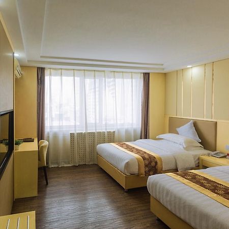 Beiguo Zhichun Business Hotel Маньчжурія Екстер'єр фото